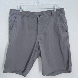 Lululemon Shorts Men 38 Grey Grid Print 10" inseam Flat Front Pockets Nylon